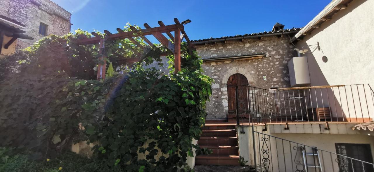 Country House Trevi Umbria Borghetto Vetuliae Santa Maria in Valle ภายนอก รูปภาพ